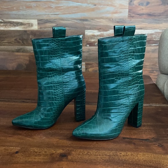 New never worn cute booties - Picture 5 of 5